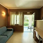 Archimede Aparthotel 4*